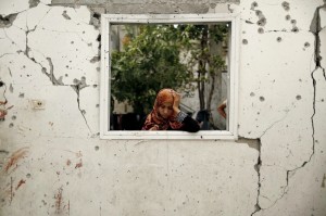 Gaza- grieving girl August 4 2014
