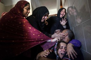 Gazans grieving July 31 2014