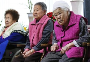 Comfort women (REUTERS:Hong Ki-won:Yonhap) Dec 29 2015