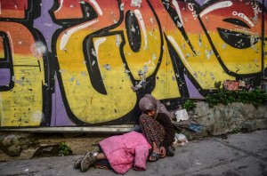 Begging Syrian refugee in Istanbul (Bulent Kilic:AFP:Getty Images) Feb 27 2016