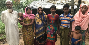 Rohingya family (tweeted by Shafiur Rahman) Aug 26 2017